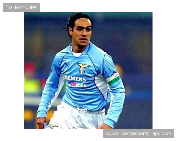 内斯塔与卡纳瓦罗防守站位演变：从单点盯防到体系化协同