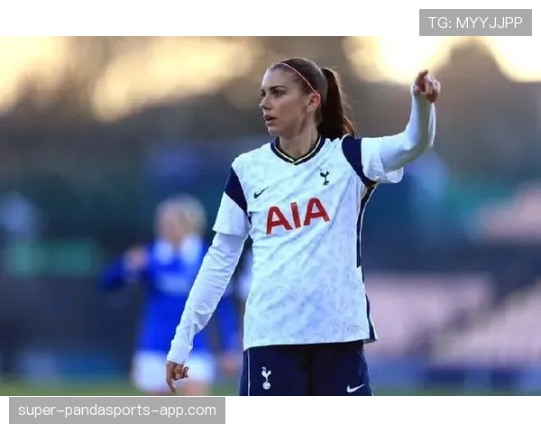 亚历克斯·摩根这生活真是反差大，赛场上女战神，私下却超宠孩子的样子让人怀疑人生！